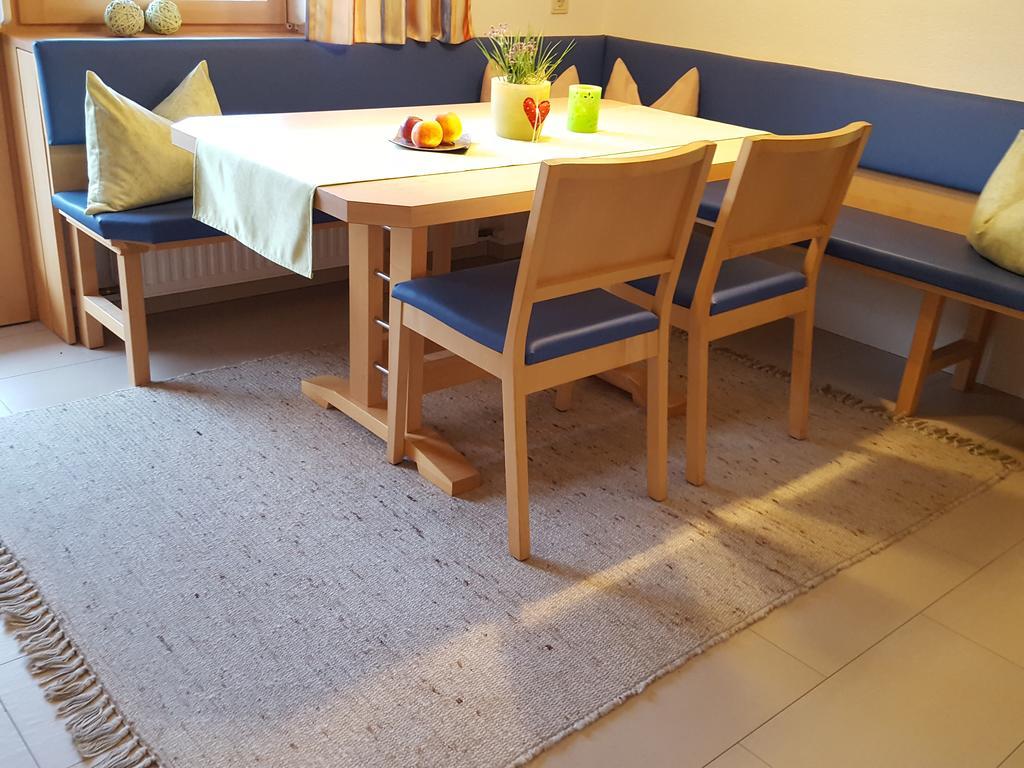 Appartements Gastehaus Monika Бецау Екстериор снимка