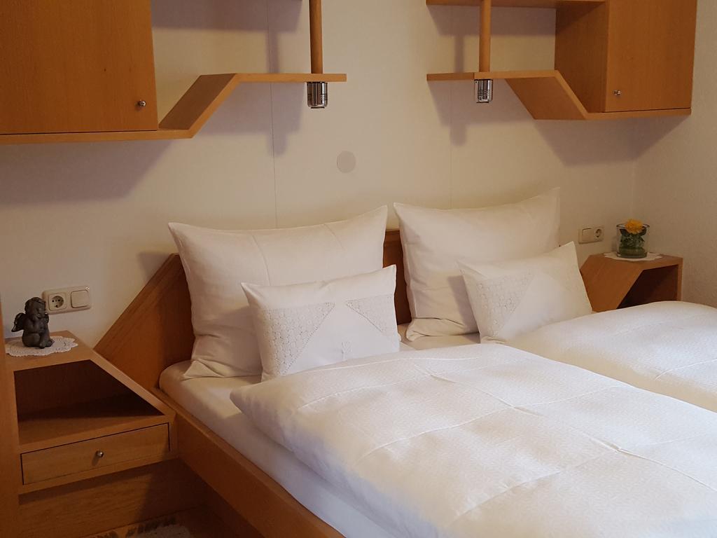 Appartements Gastehaus Monika Бецау Екстериор снимка